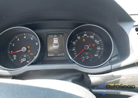 2018 Volkswagen Passat 2.0T Se из США, поврежденный, VIN 1VWBA7A33JC041386